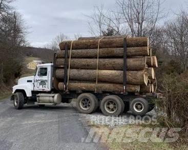 Mack CH613 Timmerbilar