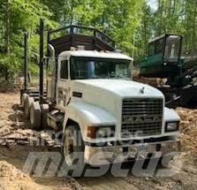 Mack CH613 Timmerbilar