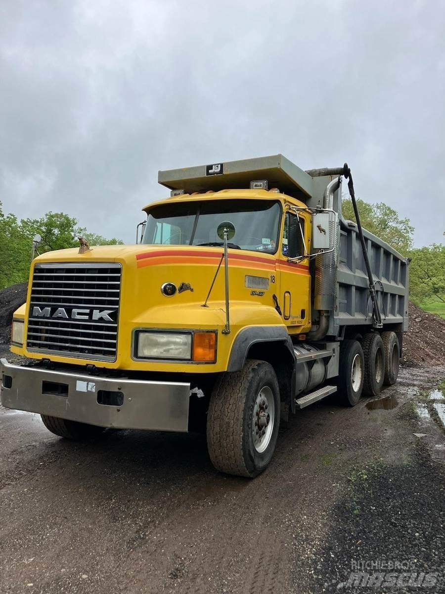 Mack CL713 Tippbilar
