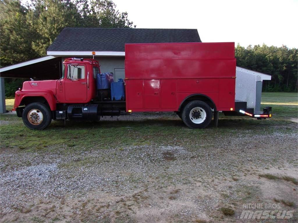 Mack Other Plogbilar