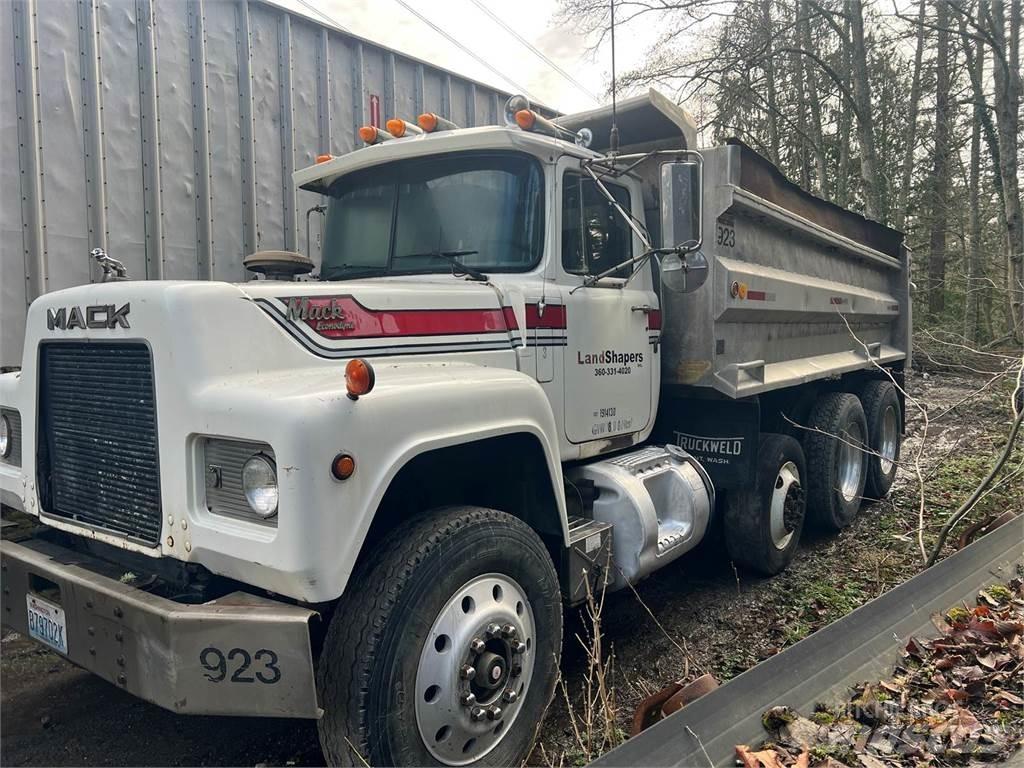 Mack RD600 Tippbilar