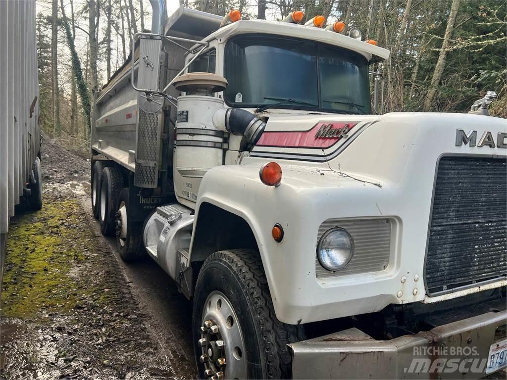 Mack RD600 Tippbilar