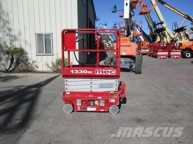 MEC 1330SE Saxliftar