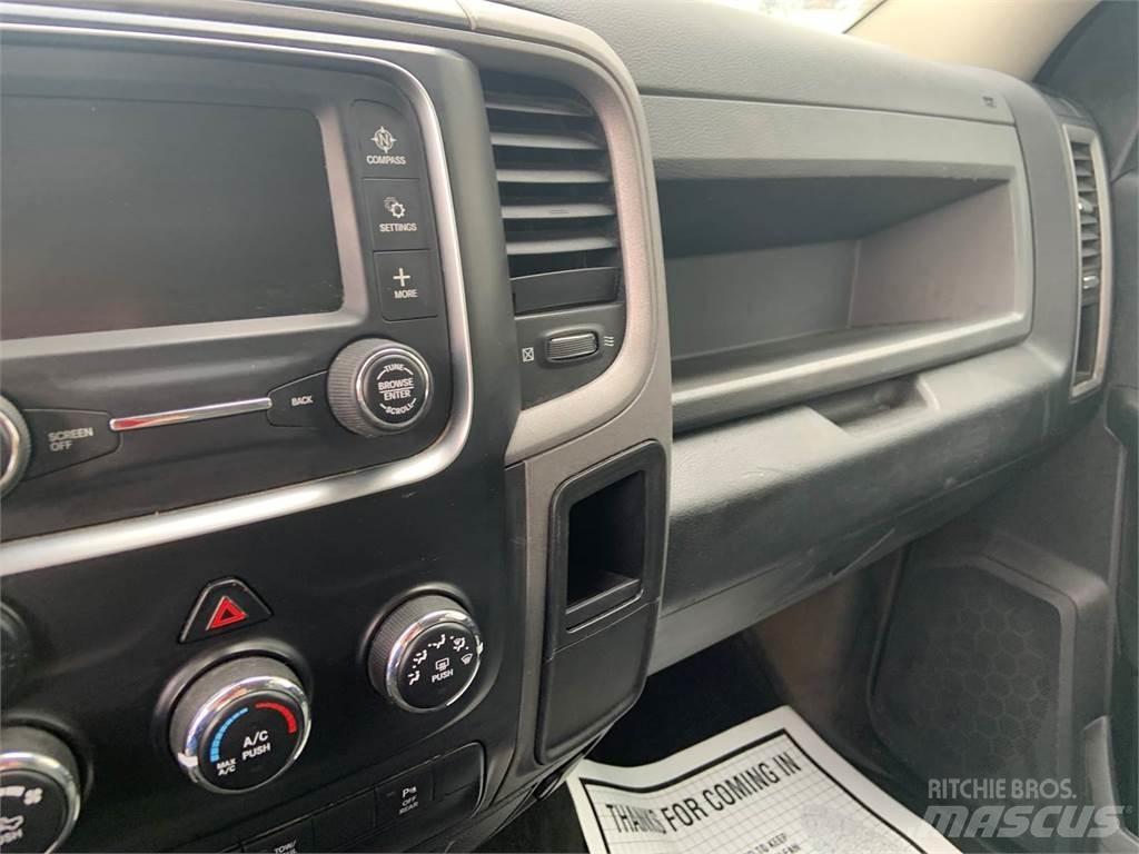 RAM 2500 Flakbilar/Pickuper