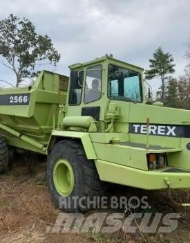 Terex 2566 Lätta skåpbilar