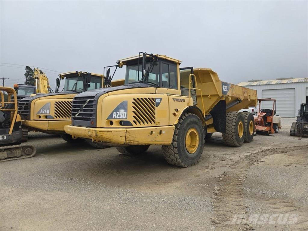 Volvo A25D Midjestyrd dumper