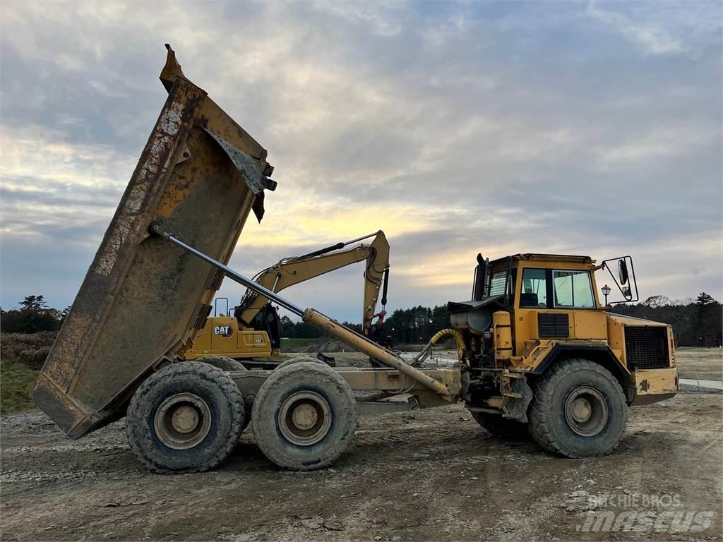 Volvo A30C Midjestyrd dumper