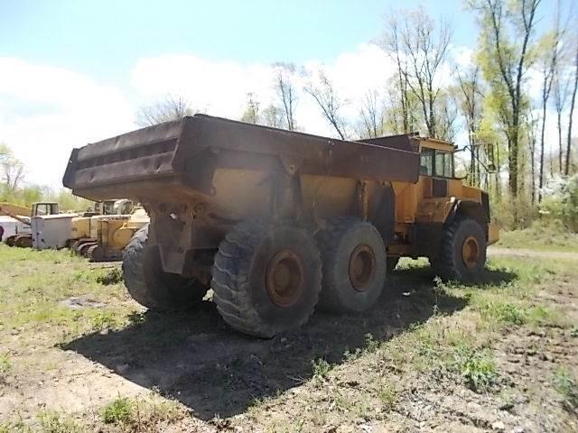 Volvo A35C Midjestyrd dumper