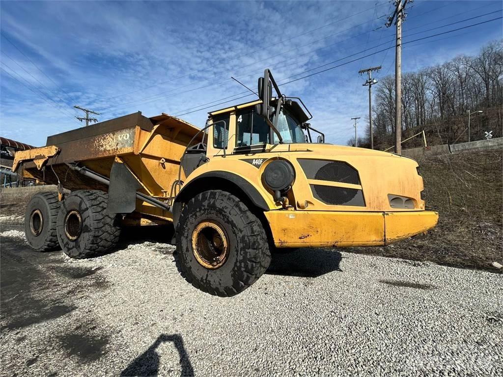 Volvo A40F Midjestyrd dumper