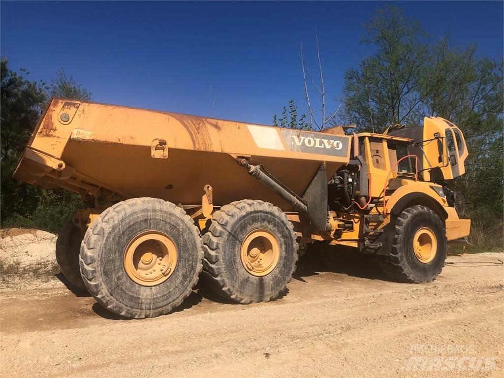 Volvo A40G Midjestyrd dumper
