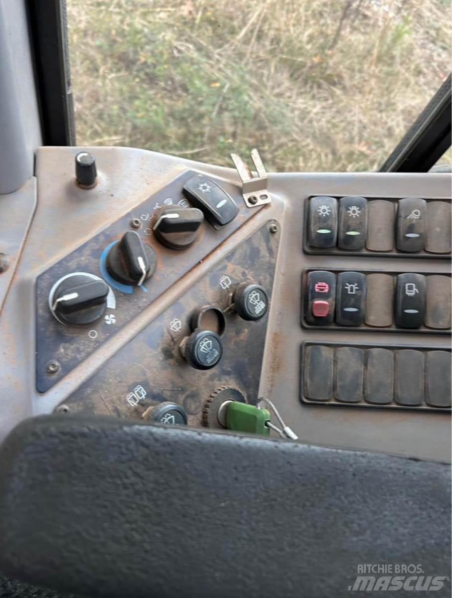 Volvo G946 Väghyvlar