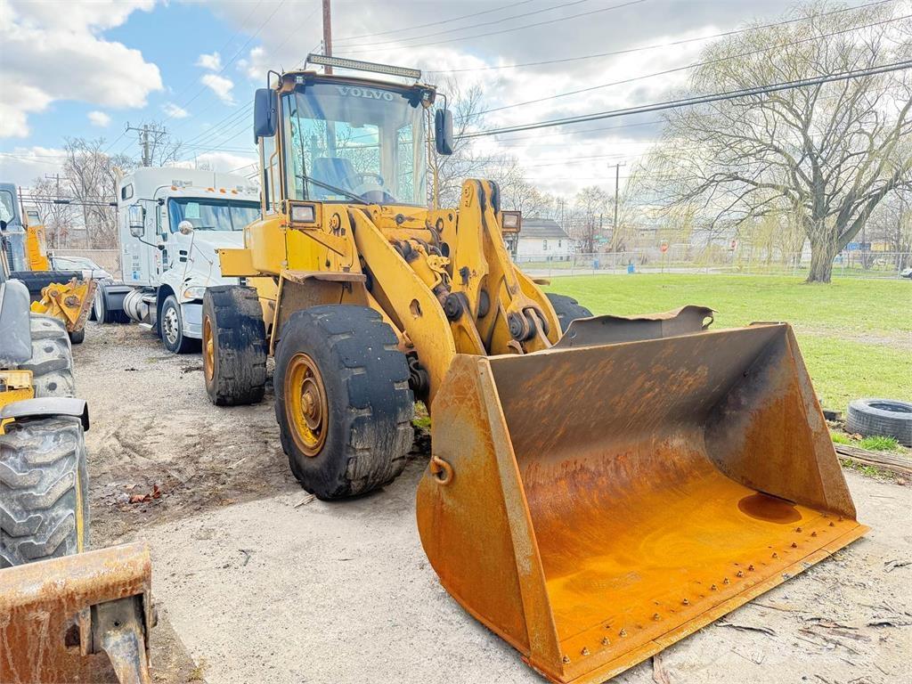 Volvo L90D Hjullastare