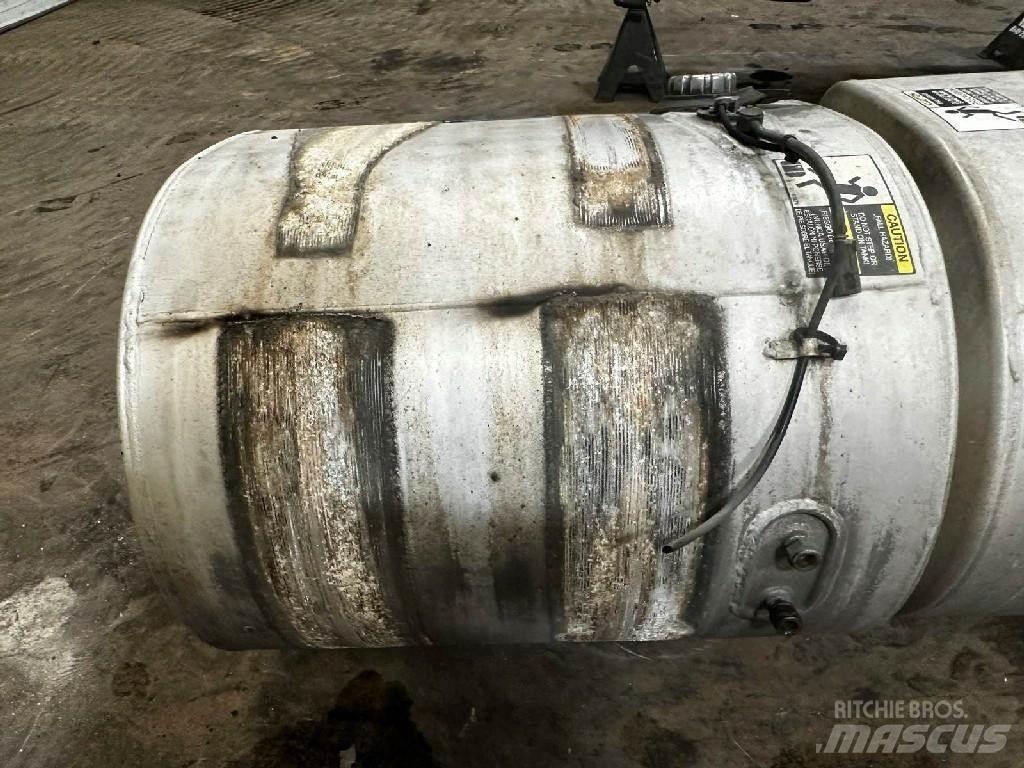 Volvo VNL Tankbilar