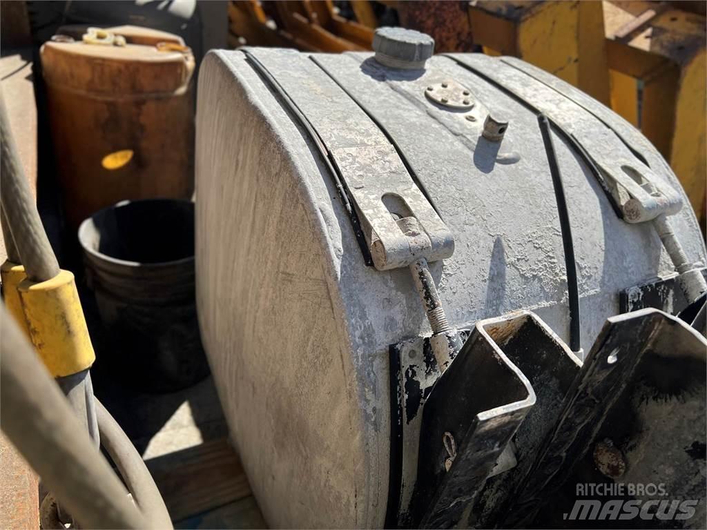 Volvo VNM Tankbilar