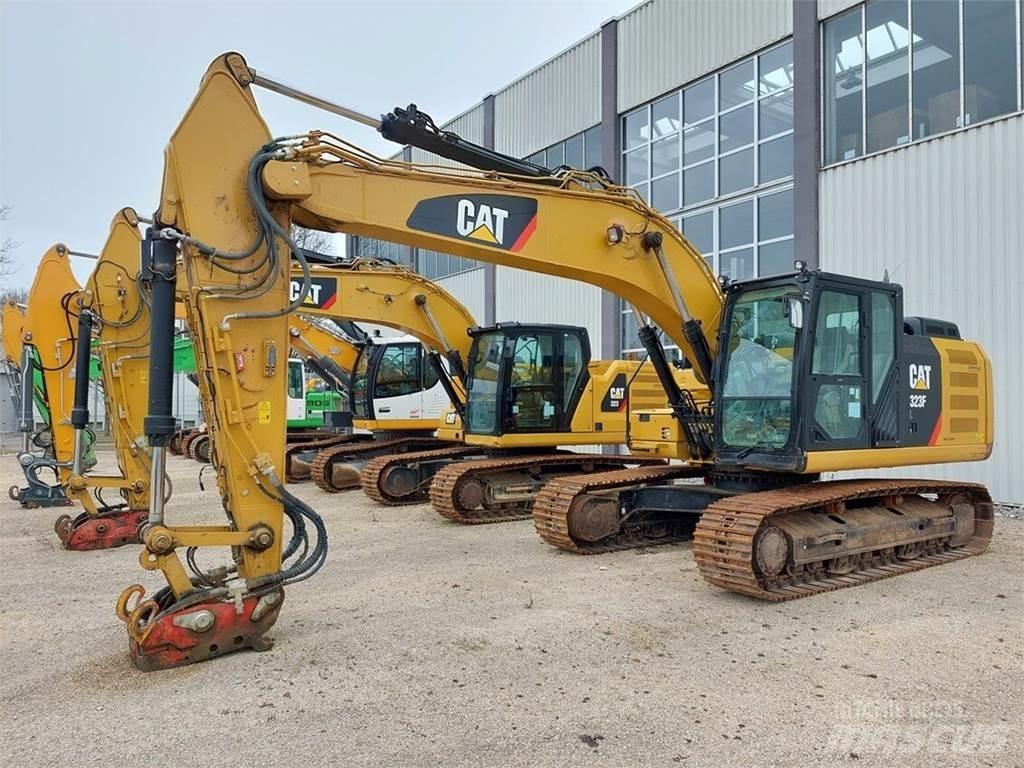 CAT 323F Bandgrävare