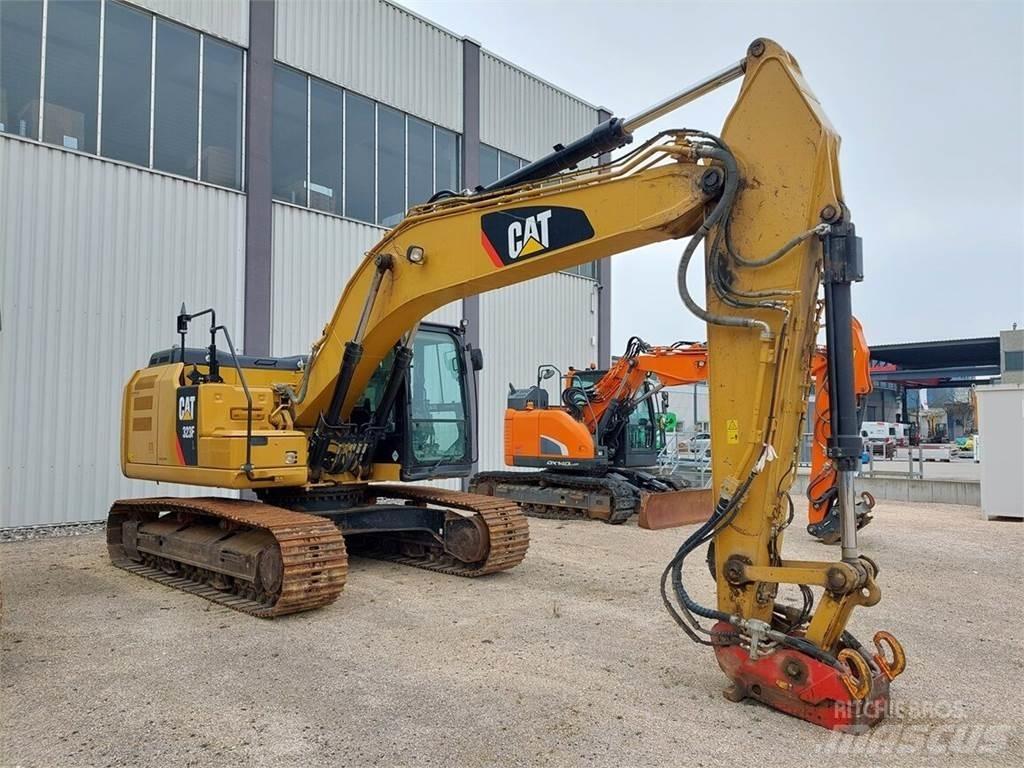 CAT 323F Bandgrävare