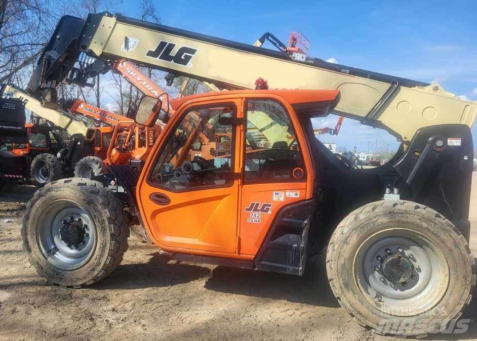 JLG 742 Teleskoplastare