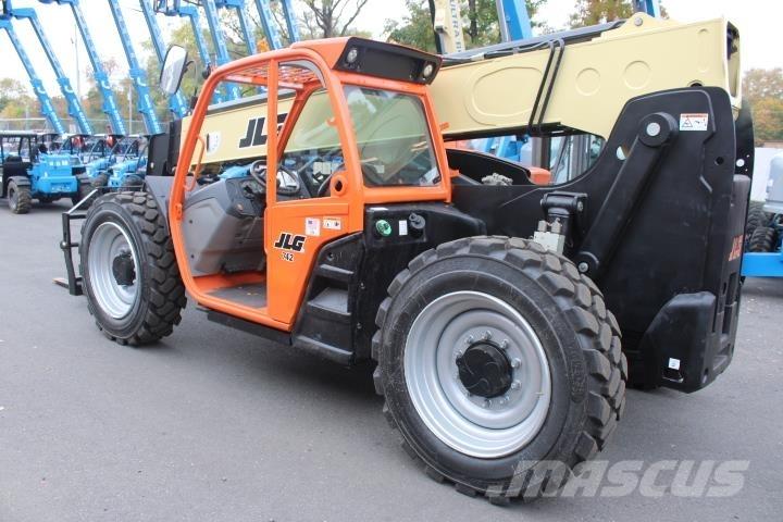 JLG 742 Teleskoplastare