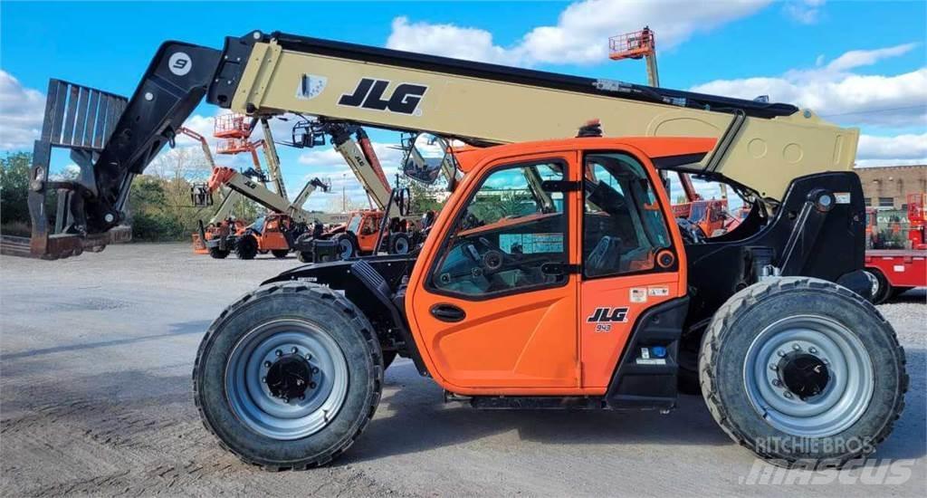 JLG 943 Teleskoplastare