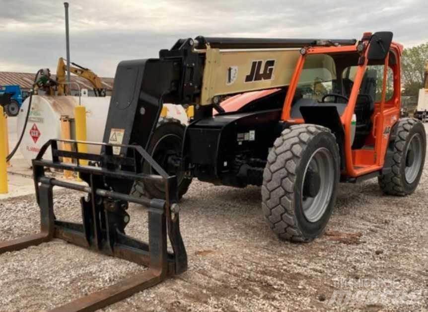 JLG 943 Teleskoplastare