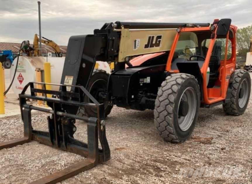 JLG 943 Teleskoplastare