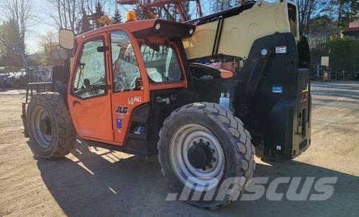JLG 943 Teleskoplastare