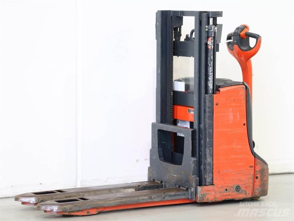 Linde D06/1160 Staplare-led
