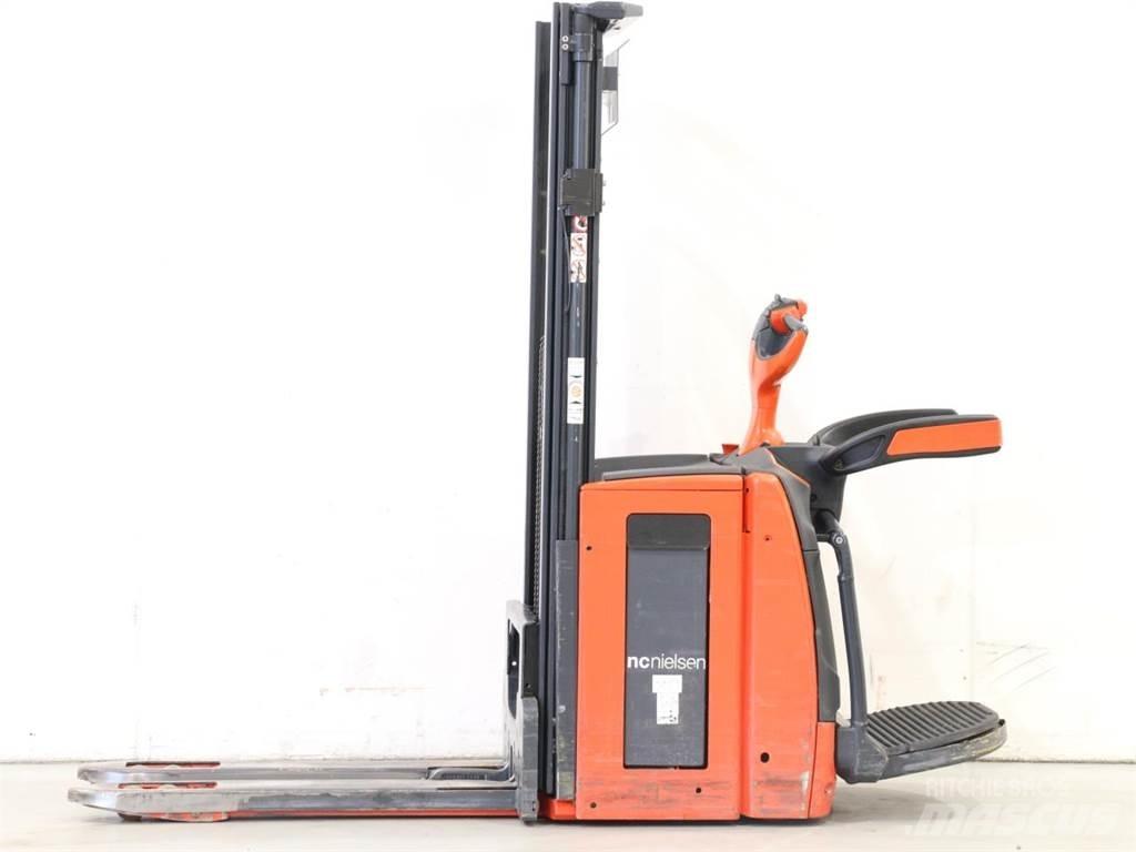 Linde D12AP/1173-01 Staplare-led