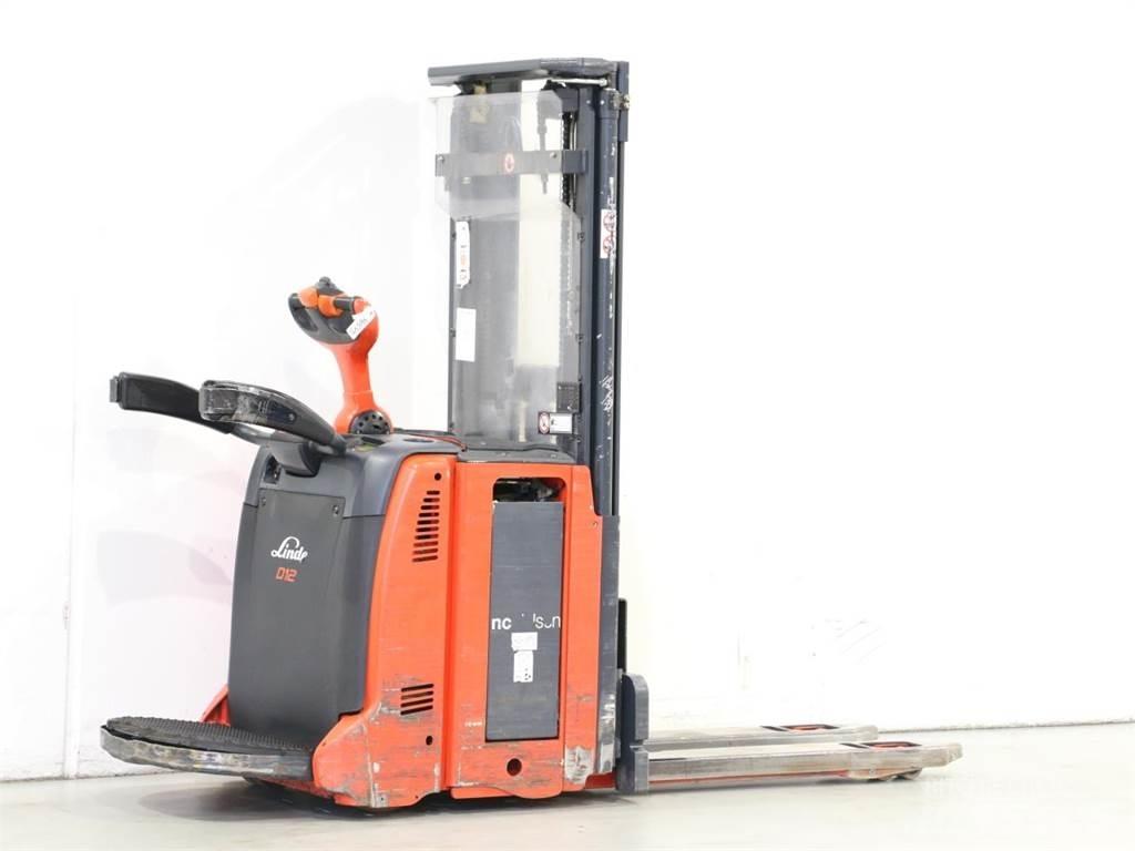 Linde D12AP/133 Staplare-led