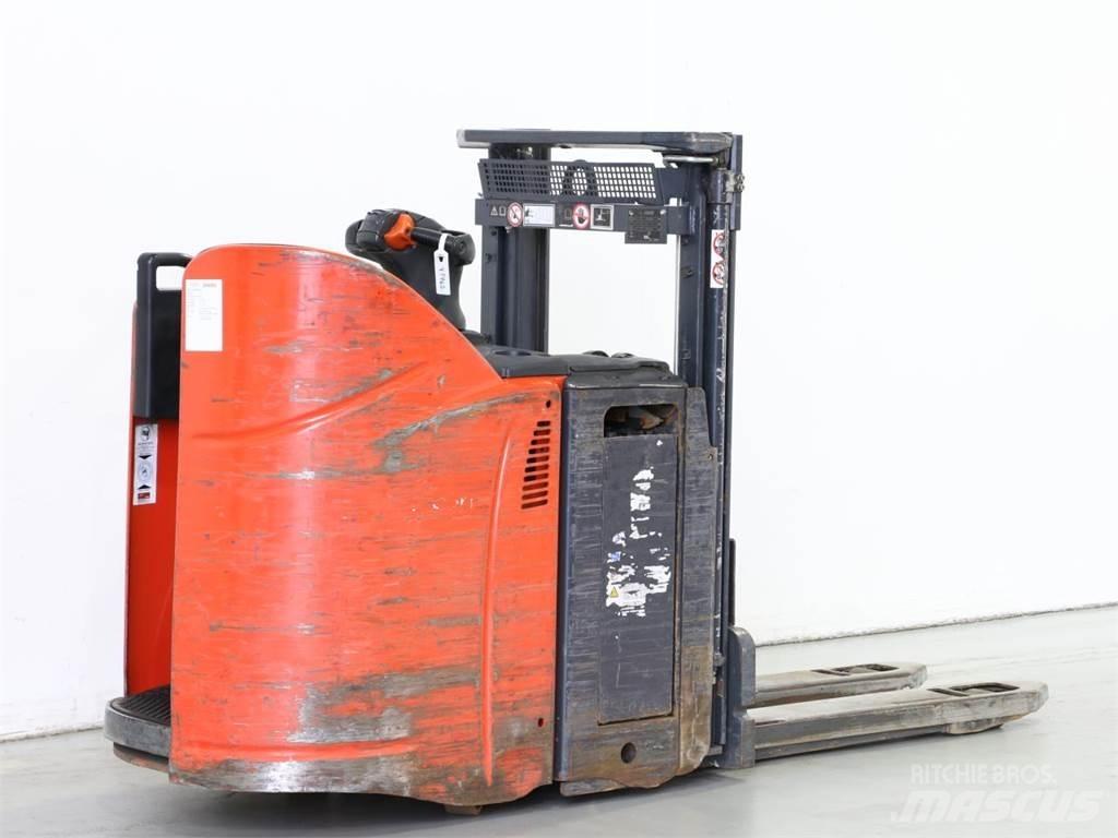 Linde D12HPSP/133 Staplare-led
