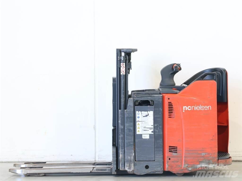 Linde D12HPSP/133 Staplare-led