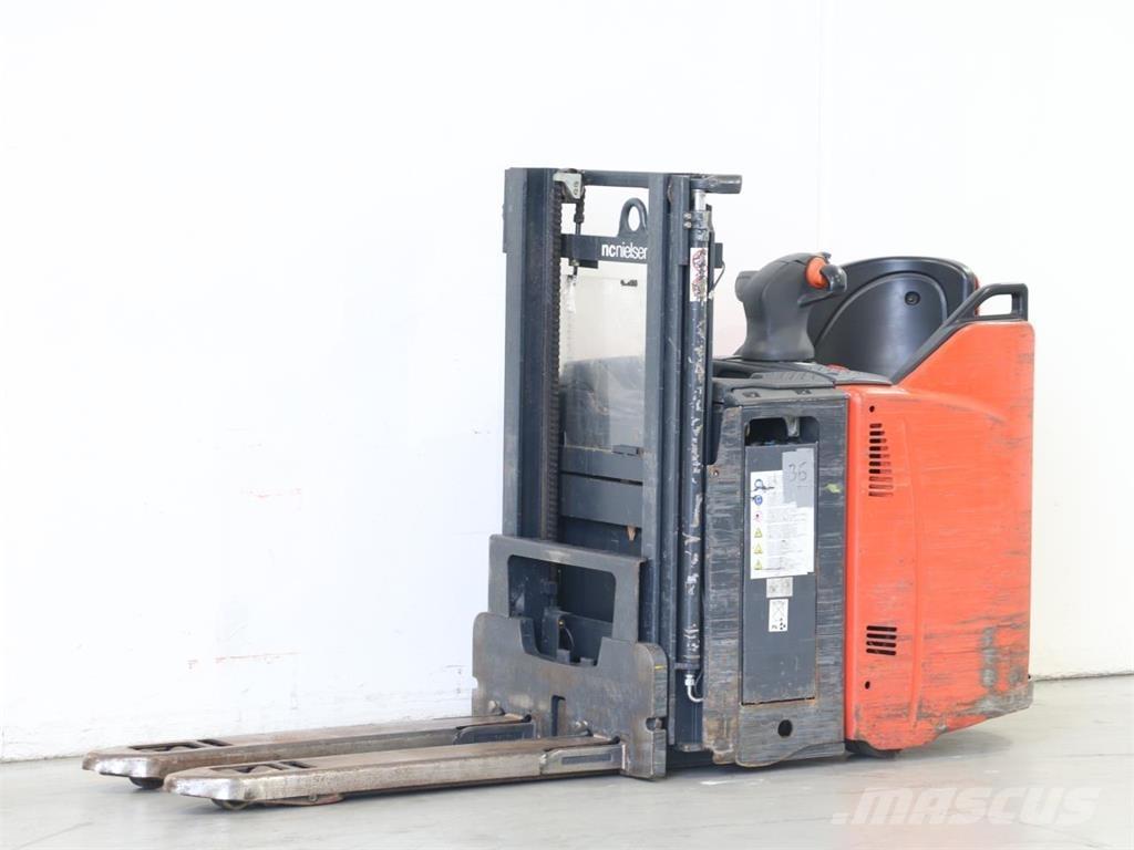 Linde D12SP/133 Staplare-led