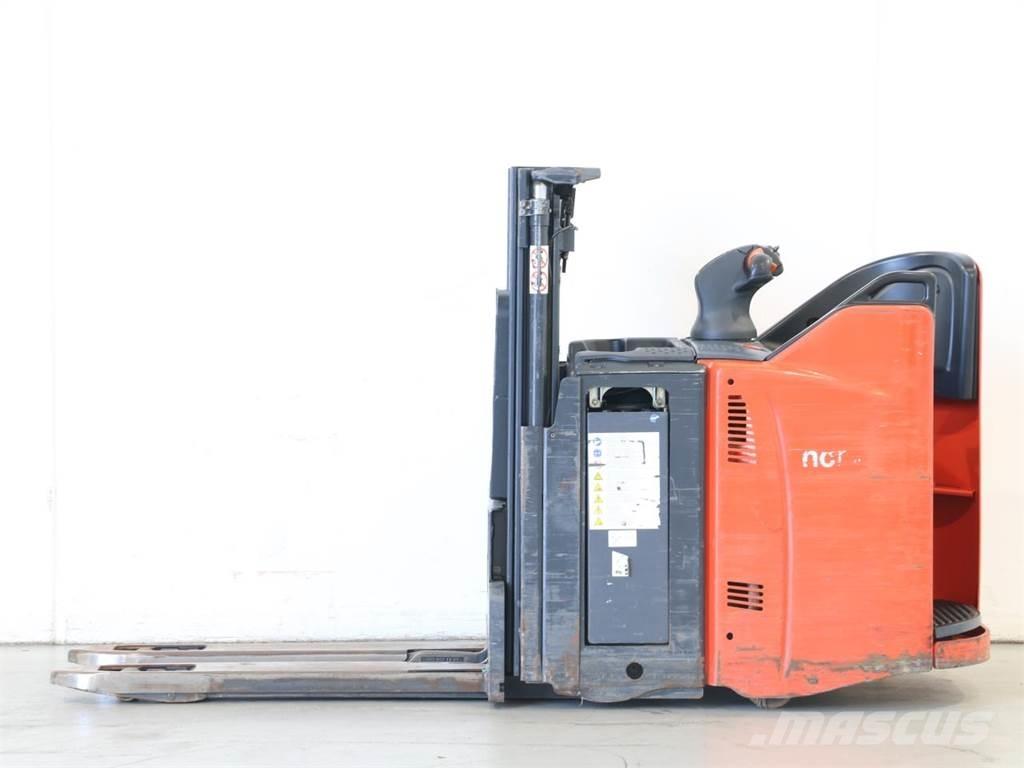Linde D12SP/133-01 Staplare-led