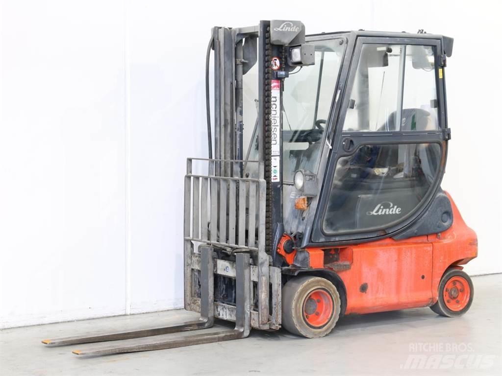 Linde E20P/335-02 Elmotviktstruckar