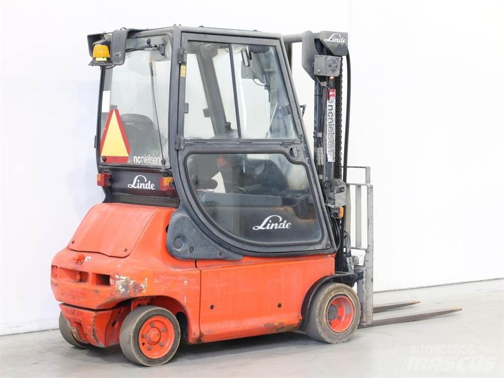 Linde E20P/335-02 Elmotviktstruckar