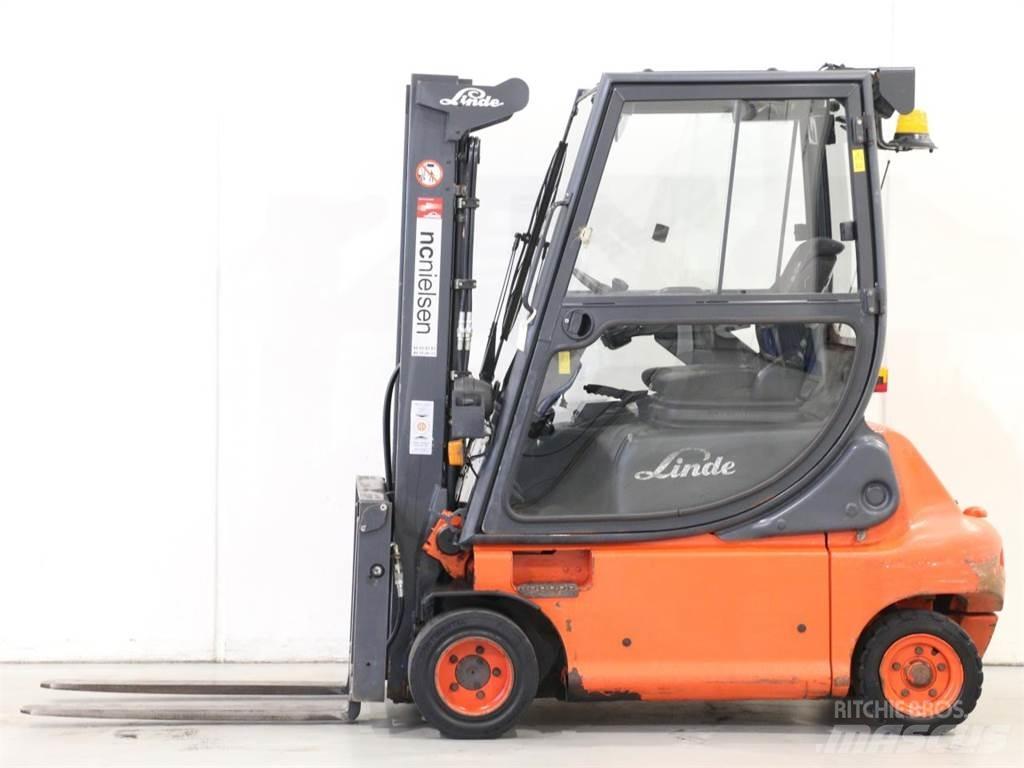 Linde E20P/335-02 Elmotviktstruckar