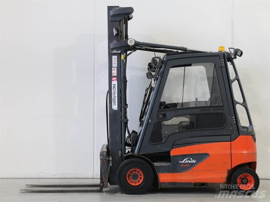 Linde E25/387-01 Elmotviktstruckar
