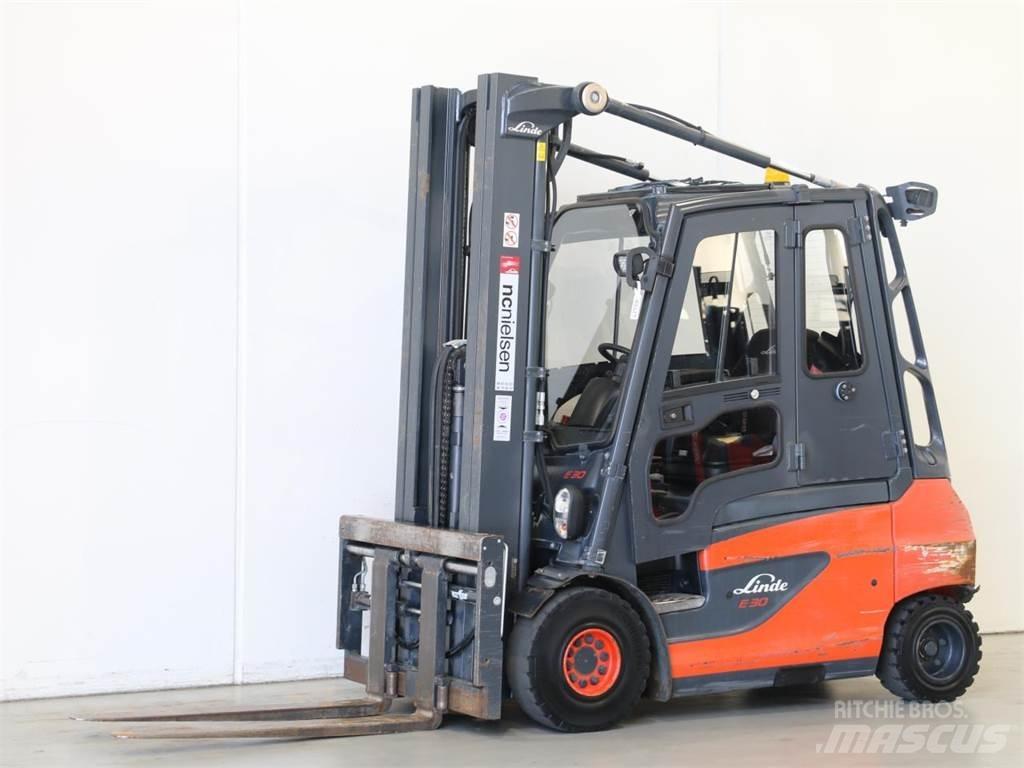 Linde E30/387 Elmotviktstruckar