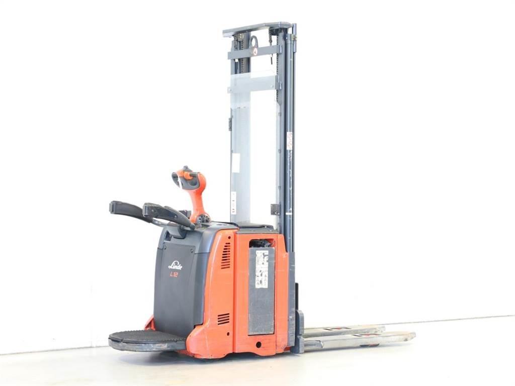 Linde L12AP/133-00 Staplare-led