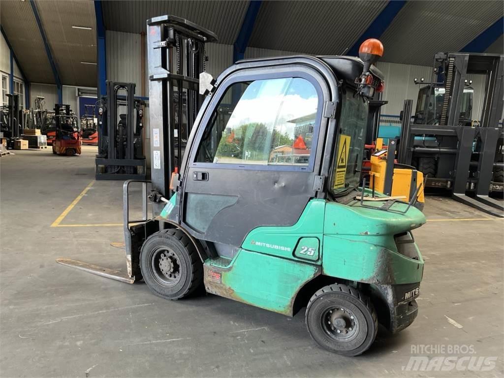 Mitsubishi FD25N Övriga motviktstruckar
