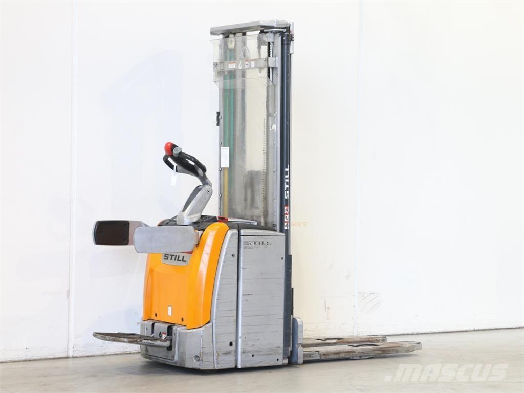 Still EXV-SF14 Staplare-led