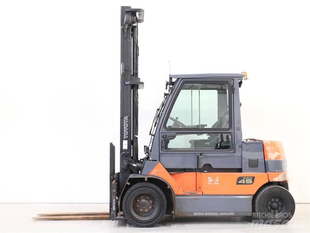 Toyota 7FBMF45 Övriga motviktstruckar