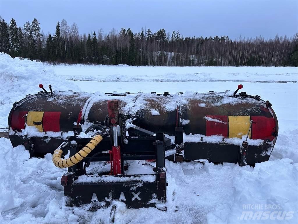 Ajax 3000 HJX Snöblad och plogar