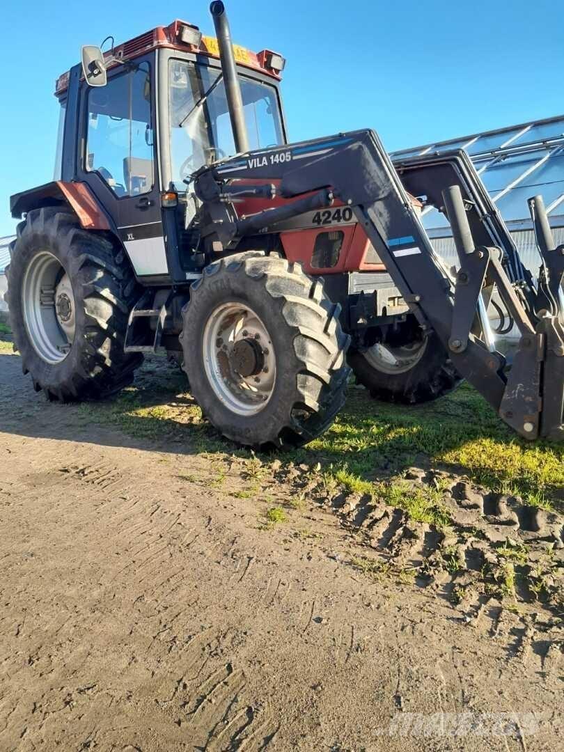 Case IH 4240 Traktorer
