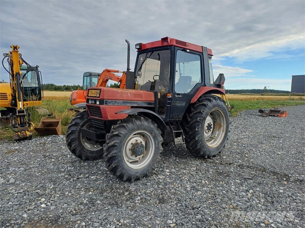 Case IH 685XL Traktorer