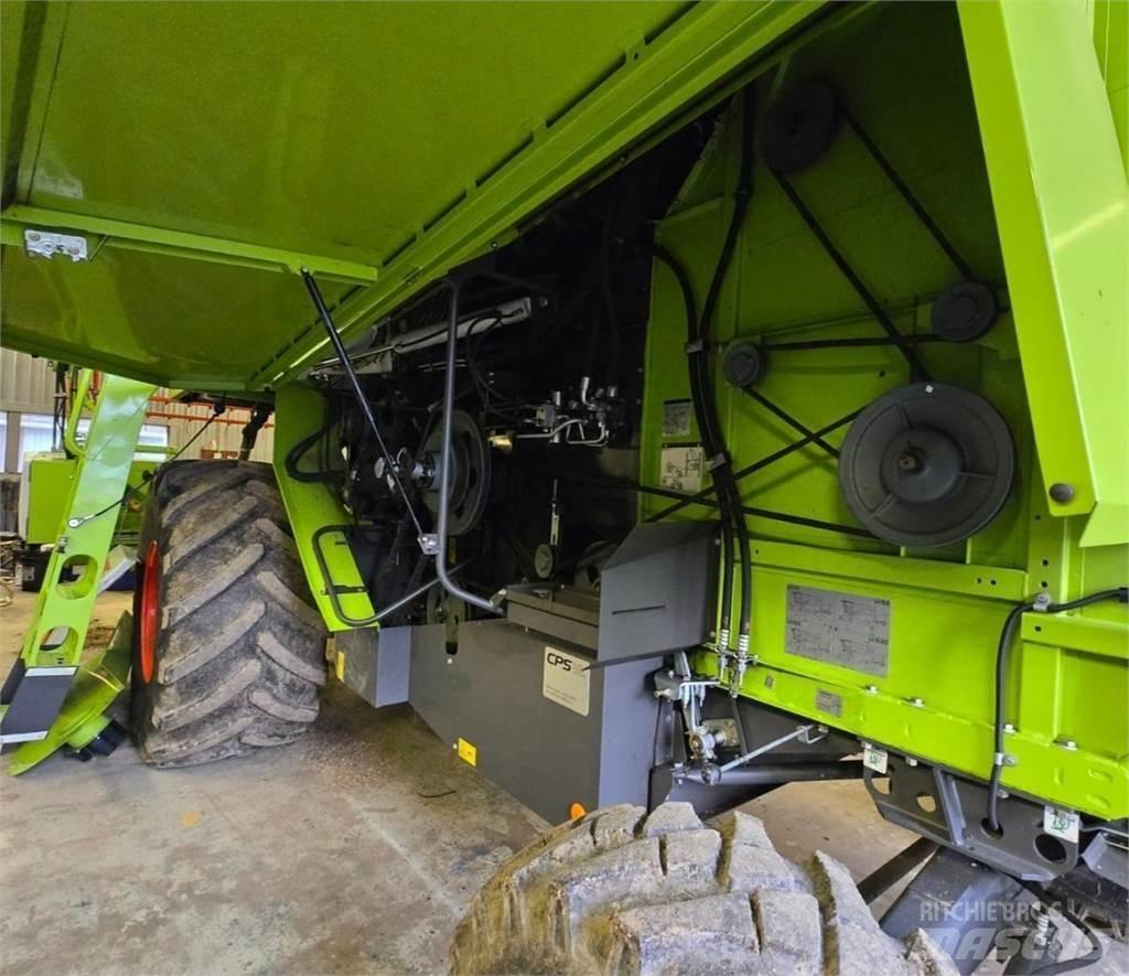 CLAAS Avero 160 Skördetröskor