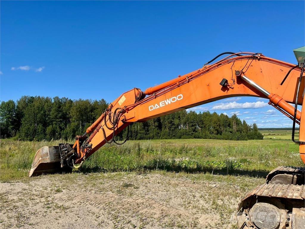 Daewoo 220LC-V Bandgrävare
