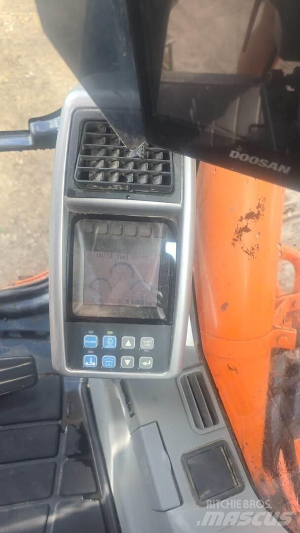 Doosan Dx180 Bandgrävare