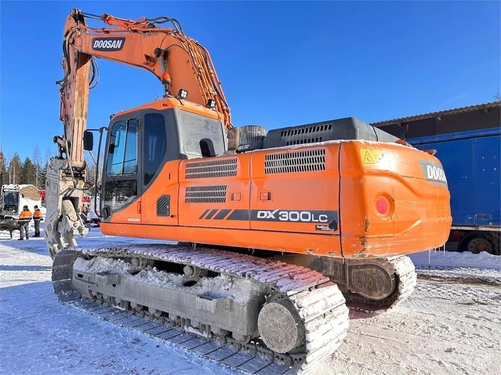 Doosan DX300 LC-3 Bandgrävare