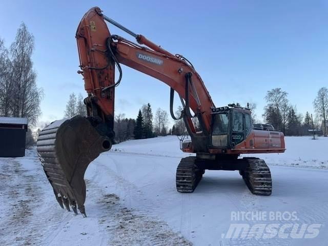 Doosan DX480LC Bandgrävare